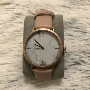 White marble face rose gold and blush pink watch